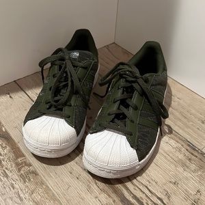 Girls superstar camo